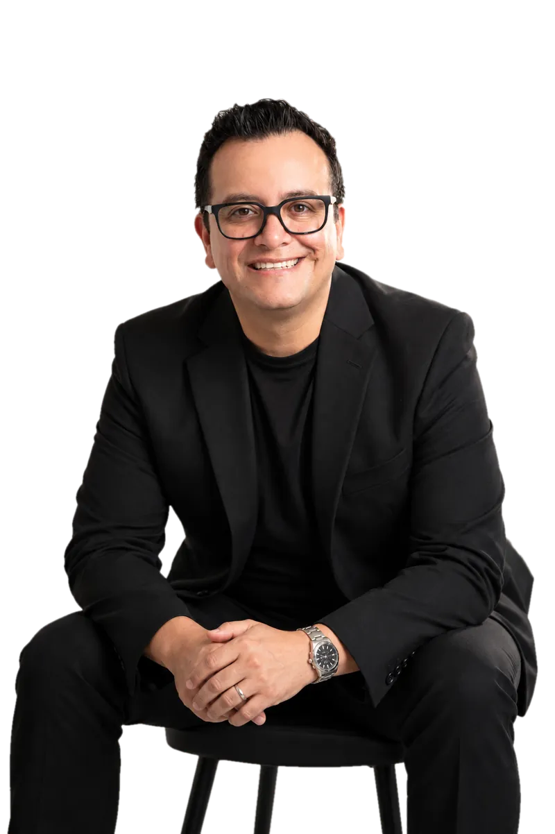 Armando Treviño González, asesor inmobiliario
